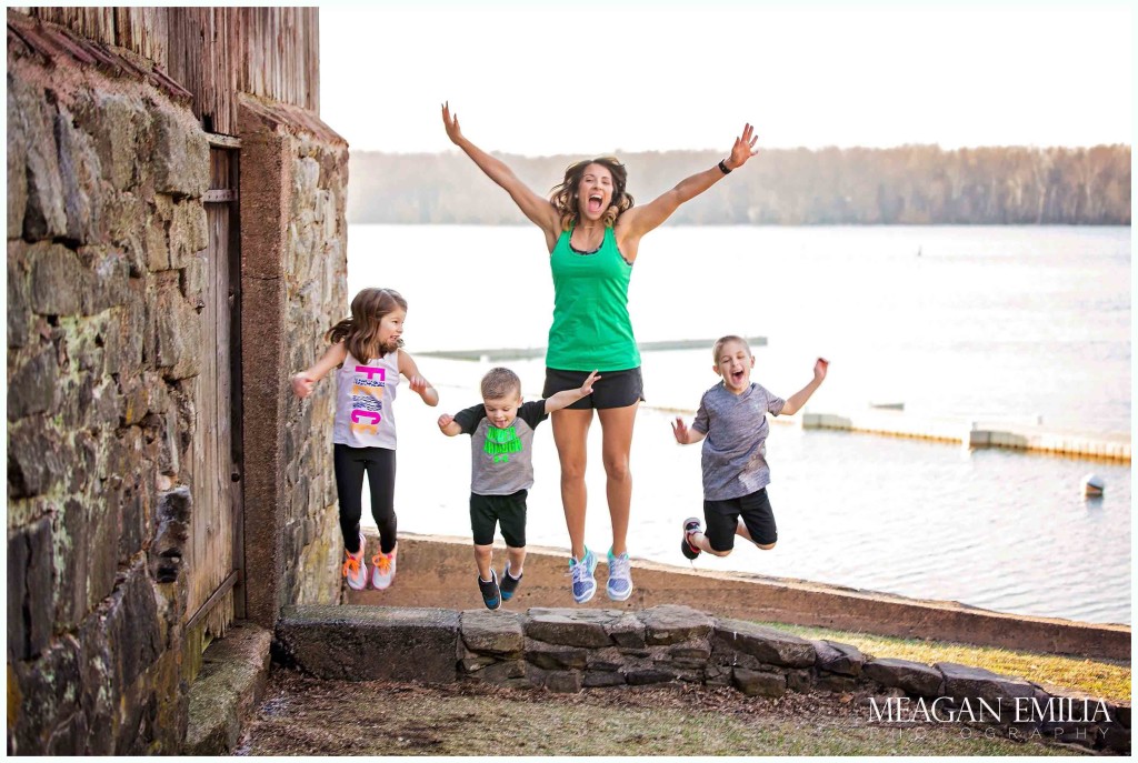 Lifestyle and branding images of Tara Bialek - 15 Star Diamond Elite Beachbody Coach, nutritionist, owner and creator of The Fit Project, and mother of 3. 