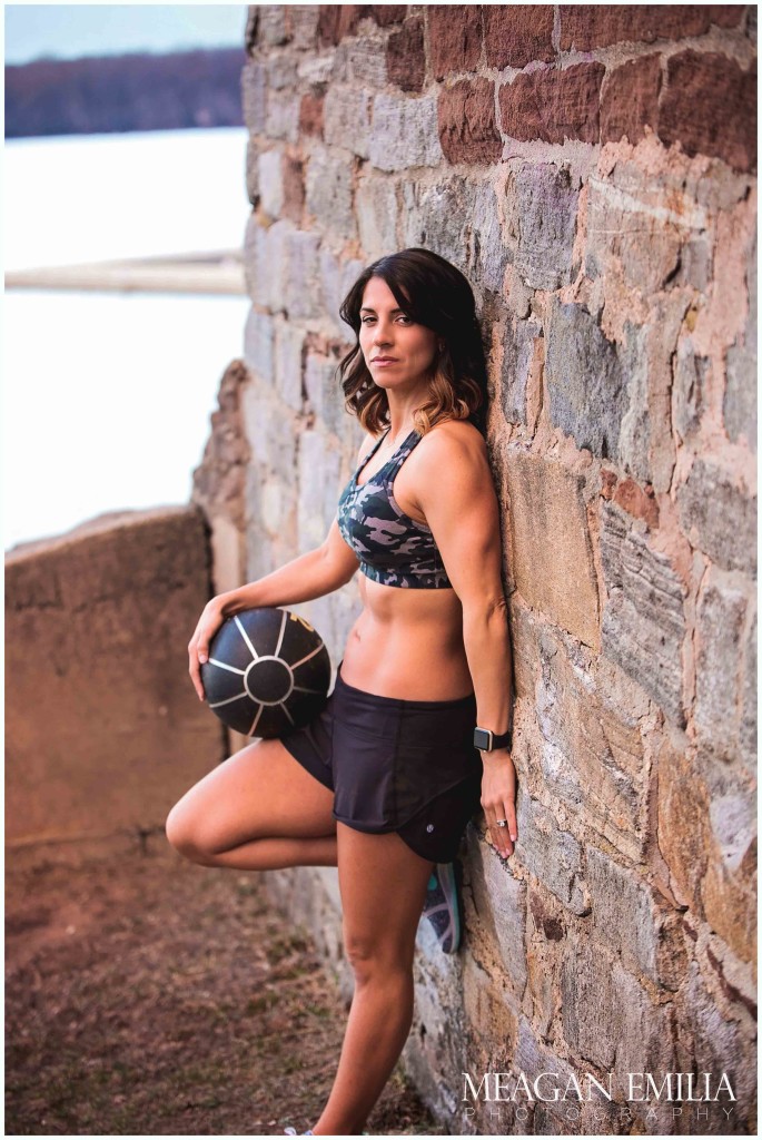 Lifestyle and branding images of Tara Bialek - 15 Star Diamond Elite Beachbody Coach, nutritionist, owner and creator of The Fit Project, and mother of 3. 