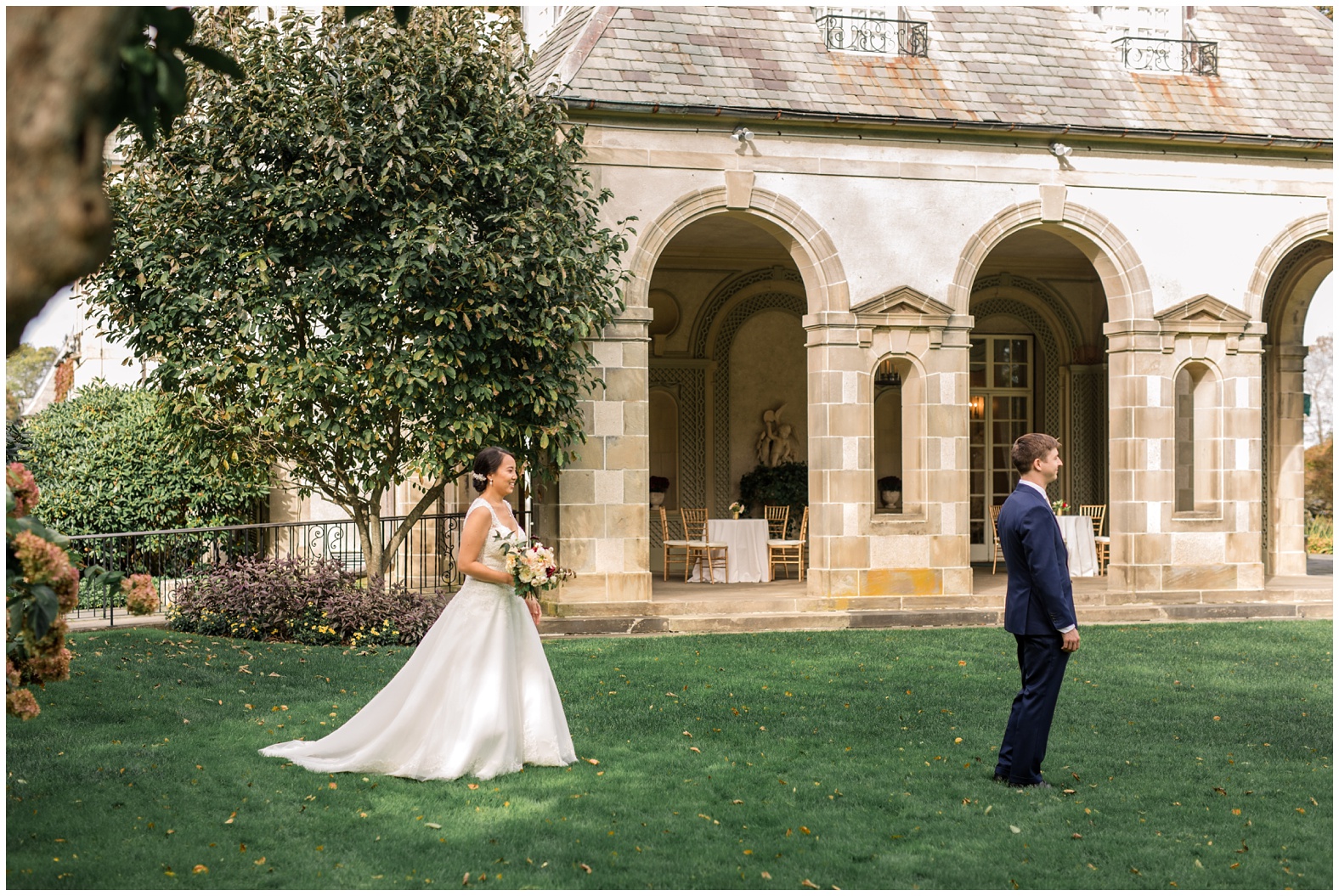 Classic,Romantic,Fall,Wedding,Glen Manor House,Portsmouth,Rhode Island,RI,travel,destination,Newport,luxury,elegant,autumn,new england,