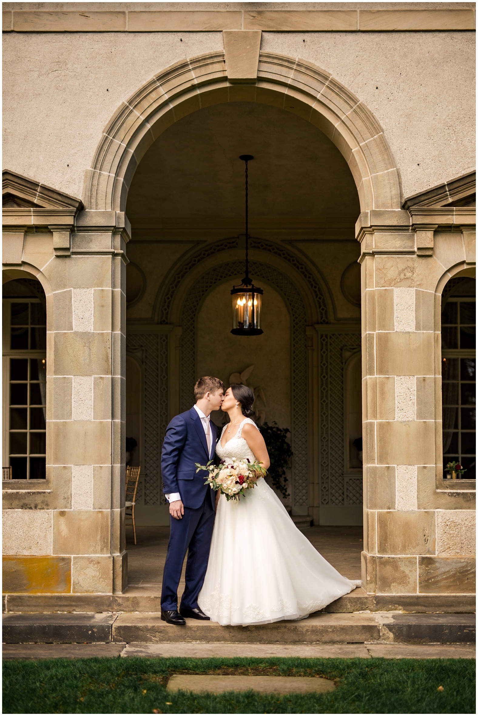 Classic,Romantic,Fall,Wedding,Glen Manor House,Portsmouth,Rhode Island,RI,travel,destination,Newport,luxury,elegant,autumn,new england,