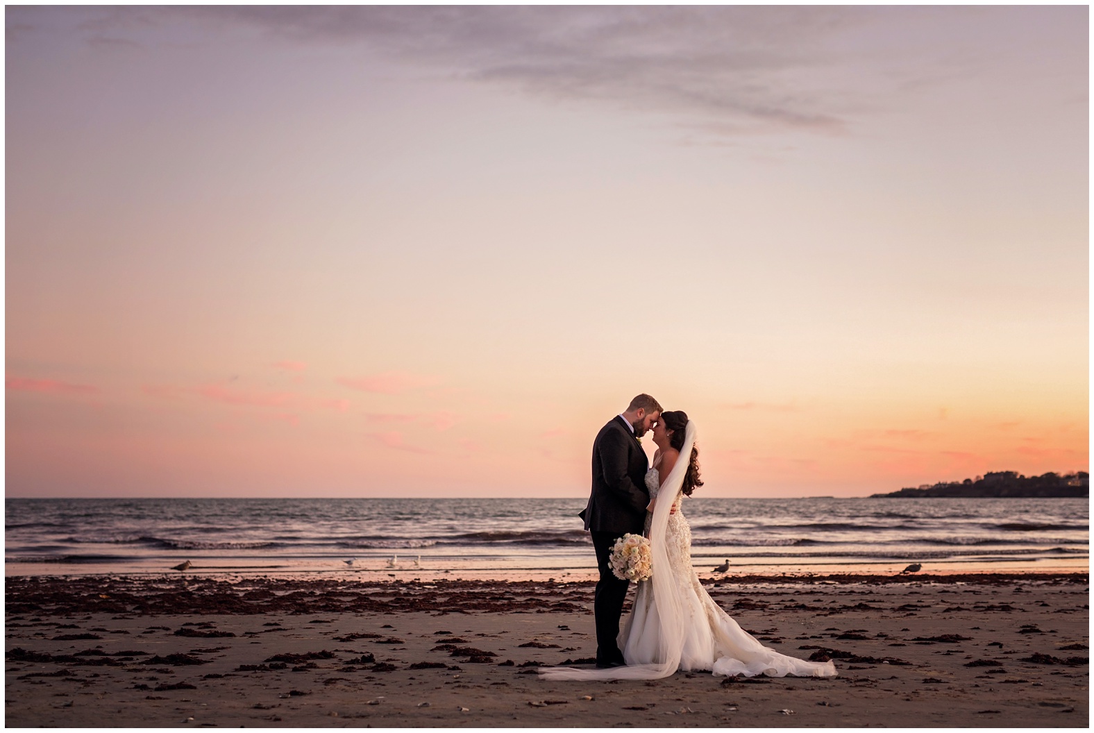 Amanda Josh Romantic Sunset Beach Wedding At Newport
