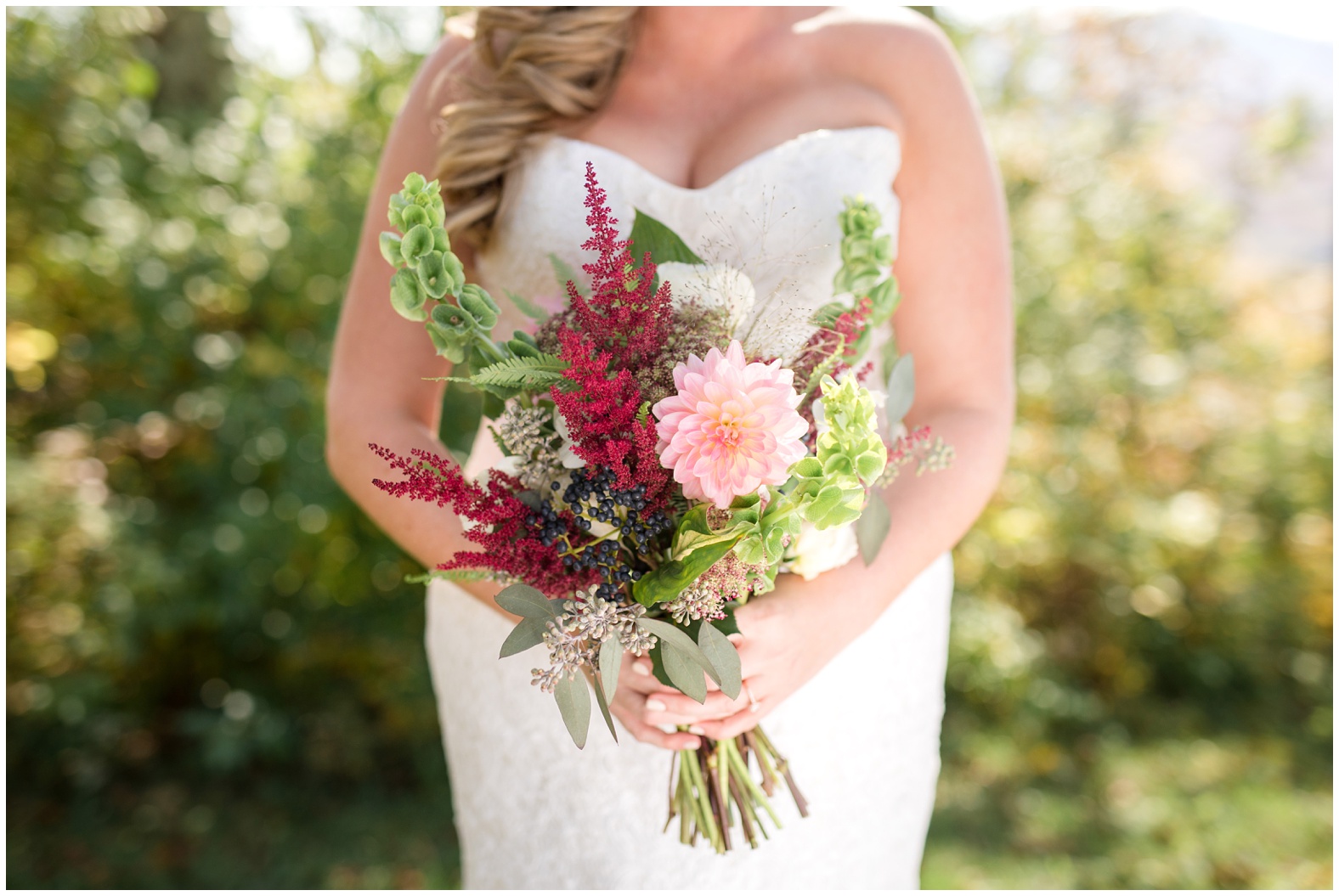 scenic,eclectic,fall,autumn,mountain,mountainview,wedding,cobb hill estate,harrisville,New hampshire,NH,new england,country,tented wedding,