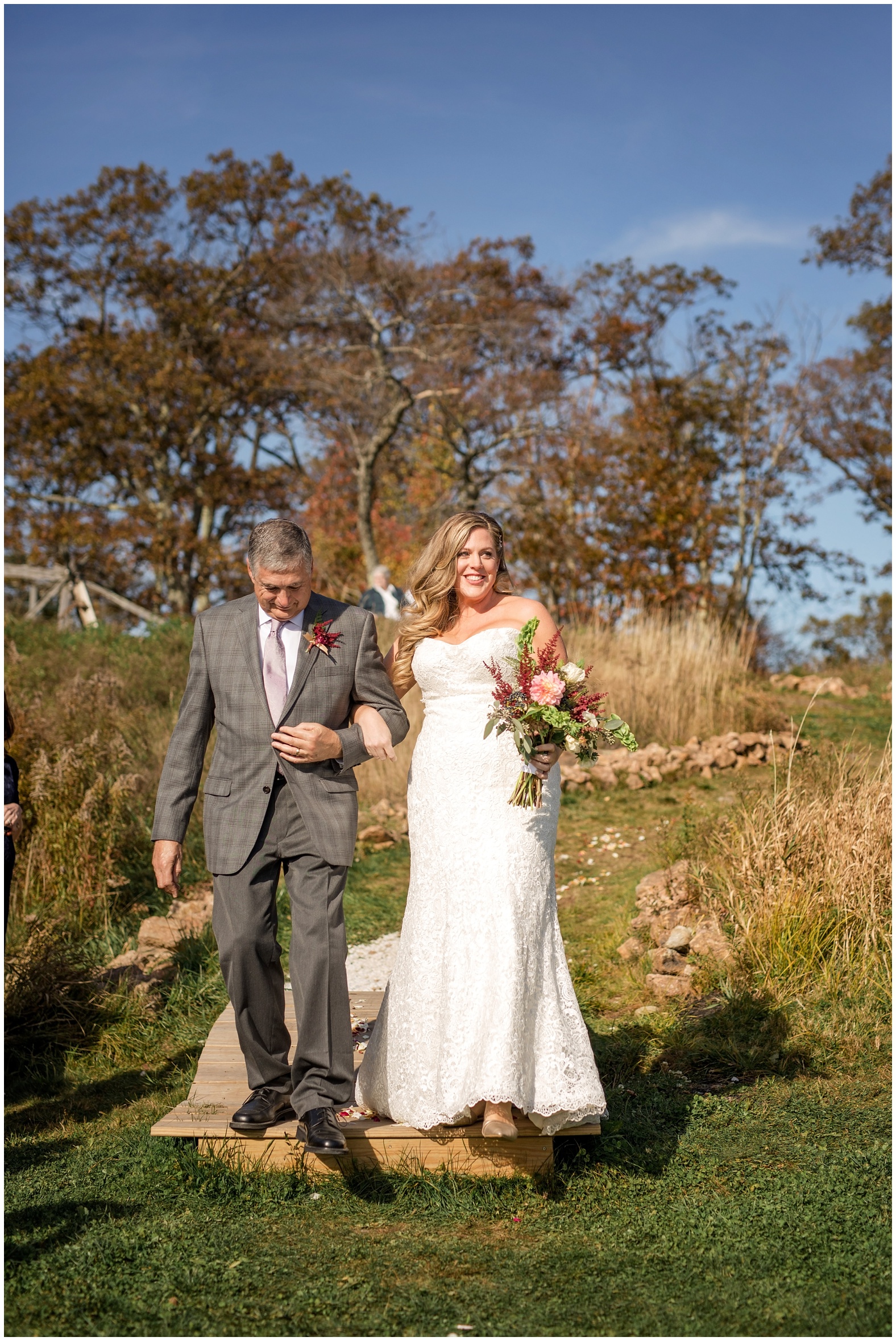 scenic,eclectic,fall,autumn,mountain,mountainview,wedding,cobb hill estate,harrisville,New hampshire,NH,new england,country,tented wedding,