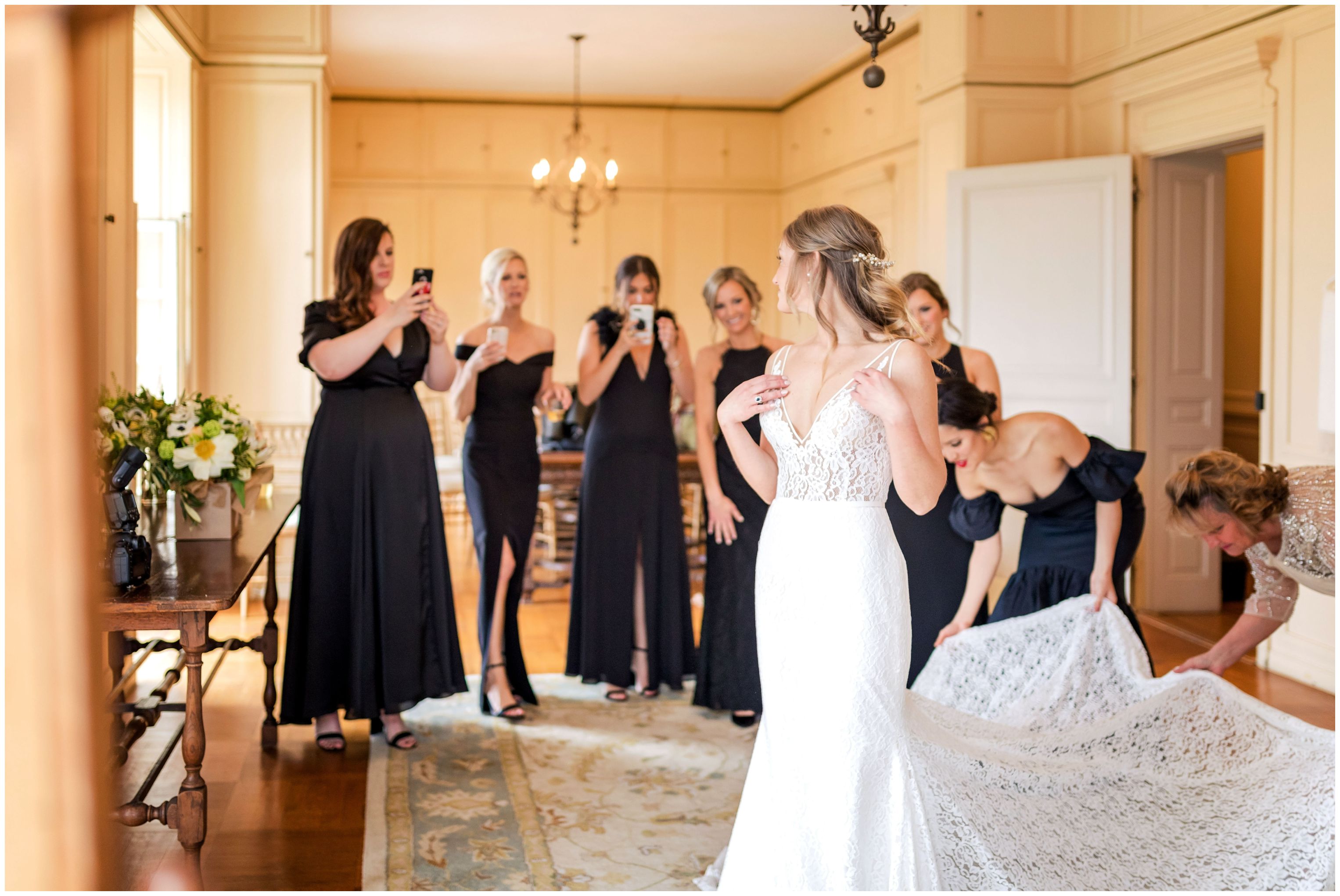 Spring Classic Natural Black Tie Theme Organic Wedding Glen Manor House Portsmouth Rhode Island - 013.jpg